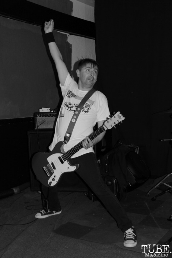 Guitarist/Singer Danny Secretion of The Moans, Café Colonial, Sacramento, CA. January 8, 2016. Photo Anouk  Nexus 